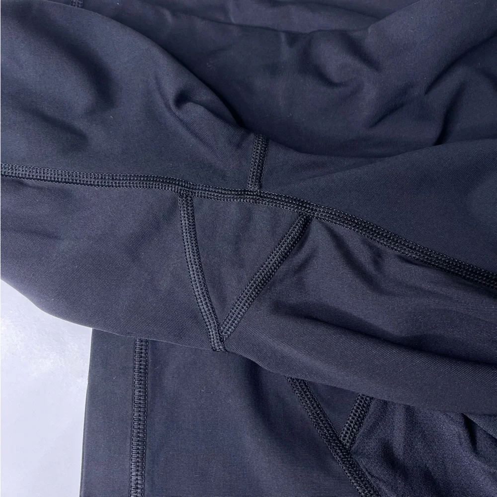 Lululemon Pace Rival Crop *22” Side Pockets in Solid‎ Black Size 4
